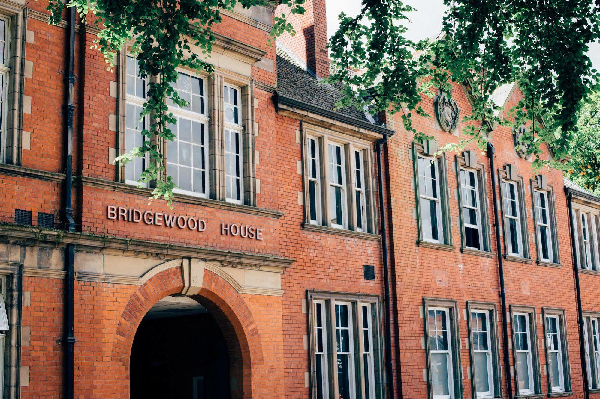 Bridgewood House Hotel Stafford Exterior photo